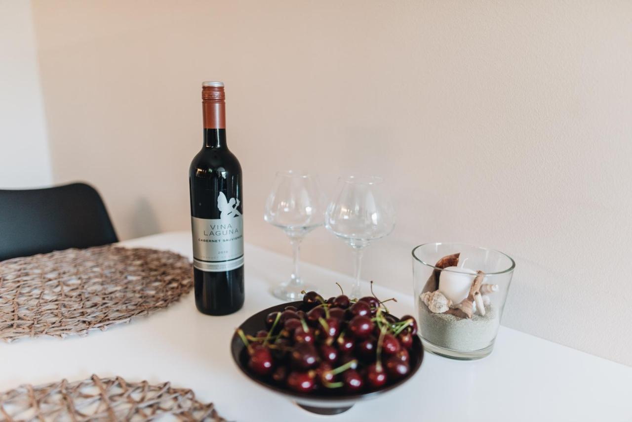 Stay In The Very Heart Of Porec - 50M To The Beach Zewnętrze zdjęcie