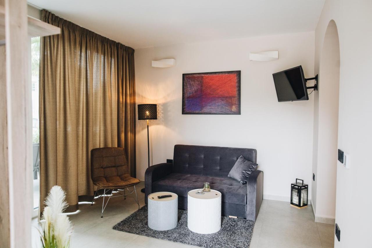 Stay In The Very Heart Of Porec - 50M To The Beach Zewnętrze zdjęcie