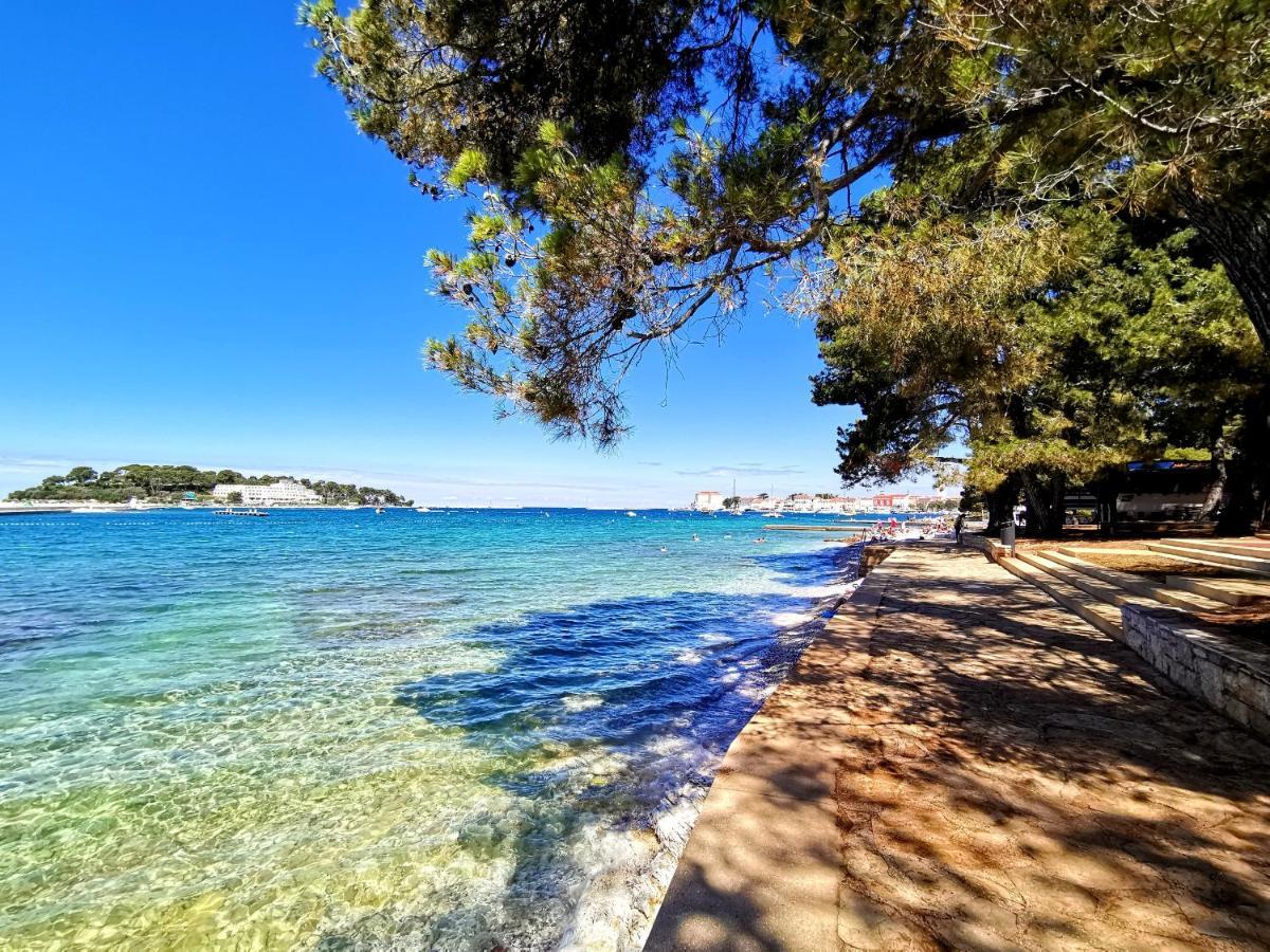 Stay In The Very Heart Of Porec - 50M To The Beach Zewnętrze zdjęcie