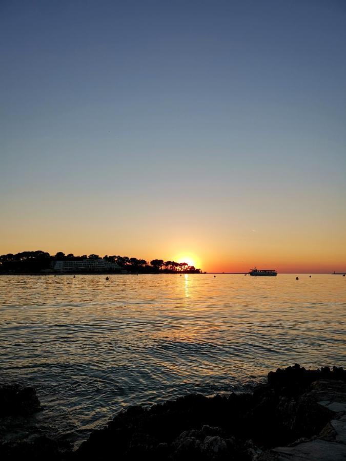 Stay In The Very Heart Of Porec - 50M To The Beach Zewnętrze zdjęcie