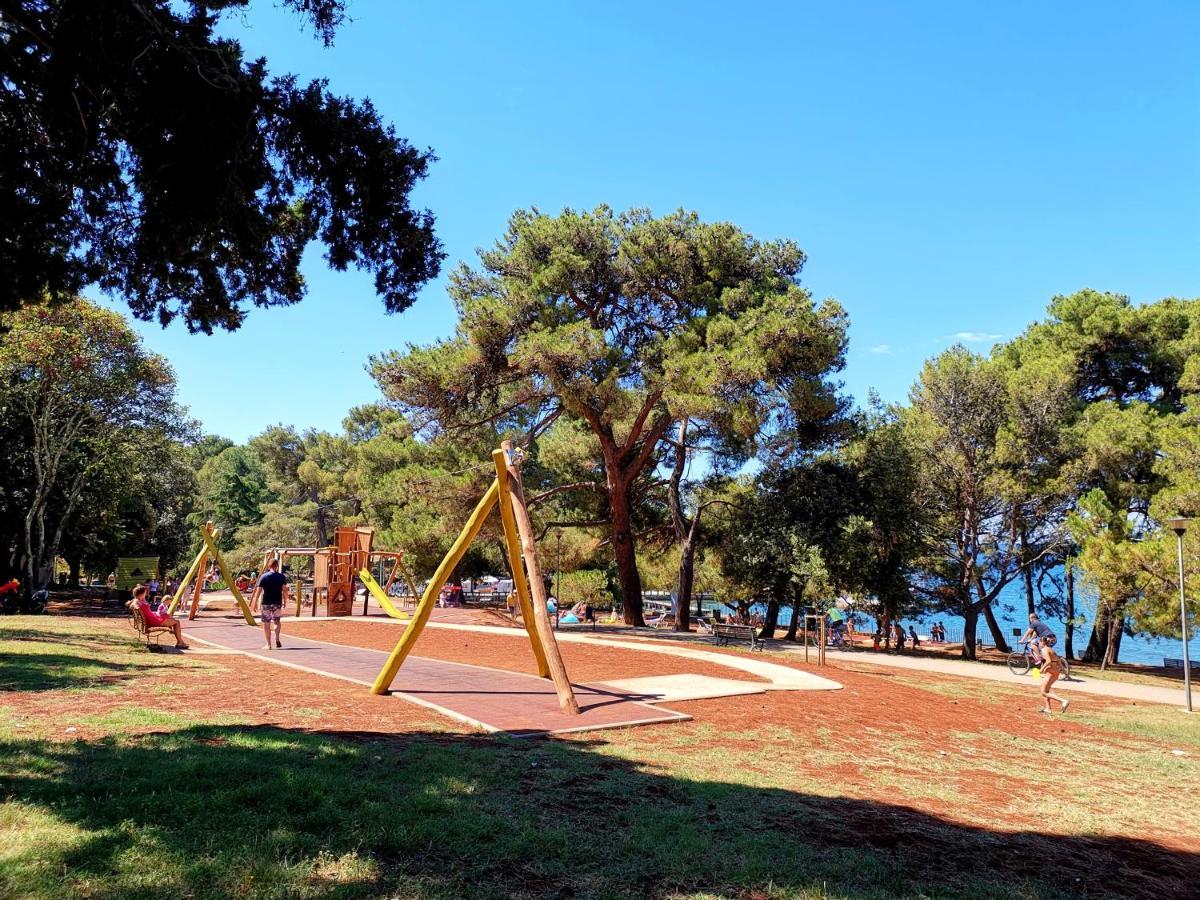 Stay In The Very Heart Of Porec - 50M To The Beach Zewnętrze zdjęcie