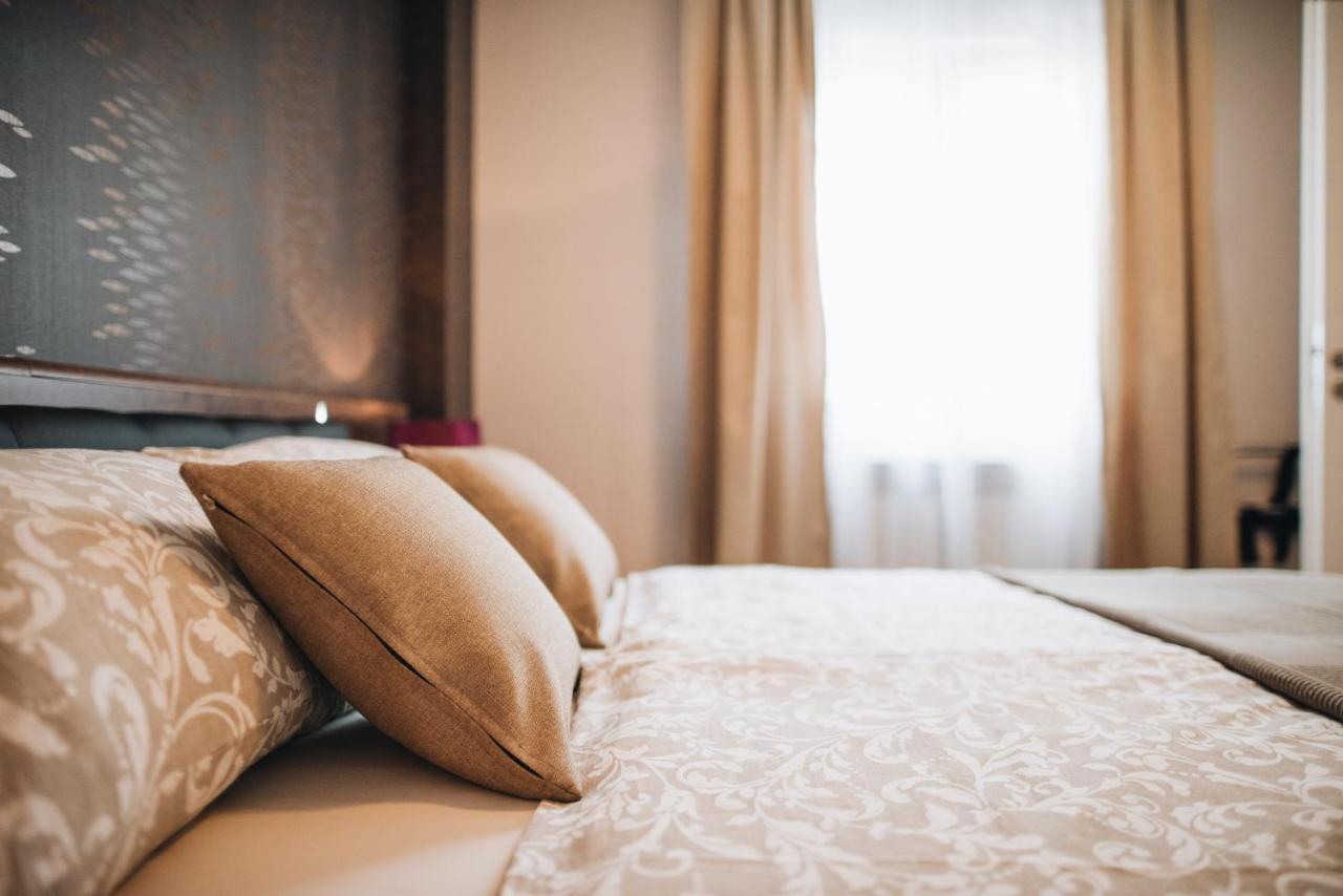 Stay In The Very Heart Of Porec - 50M To The Beach Zewnętrze zdjęcie