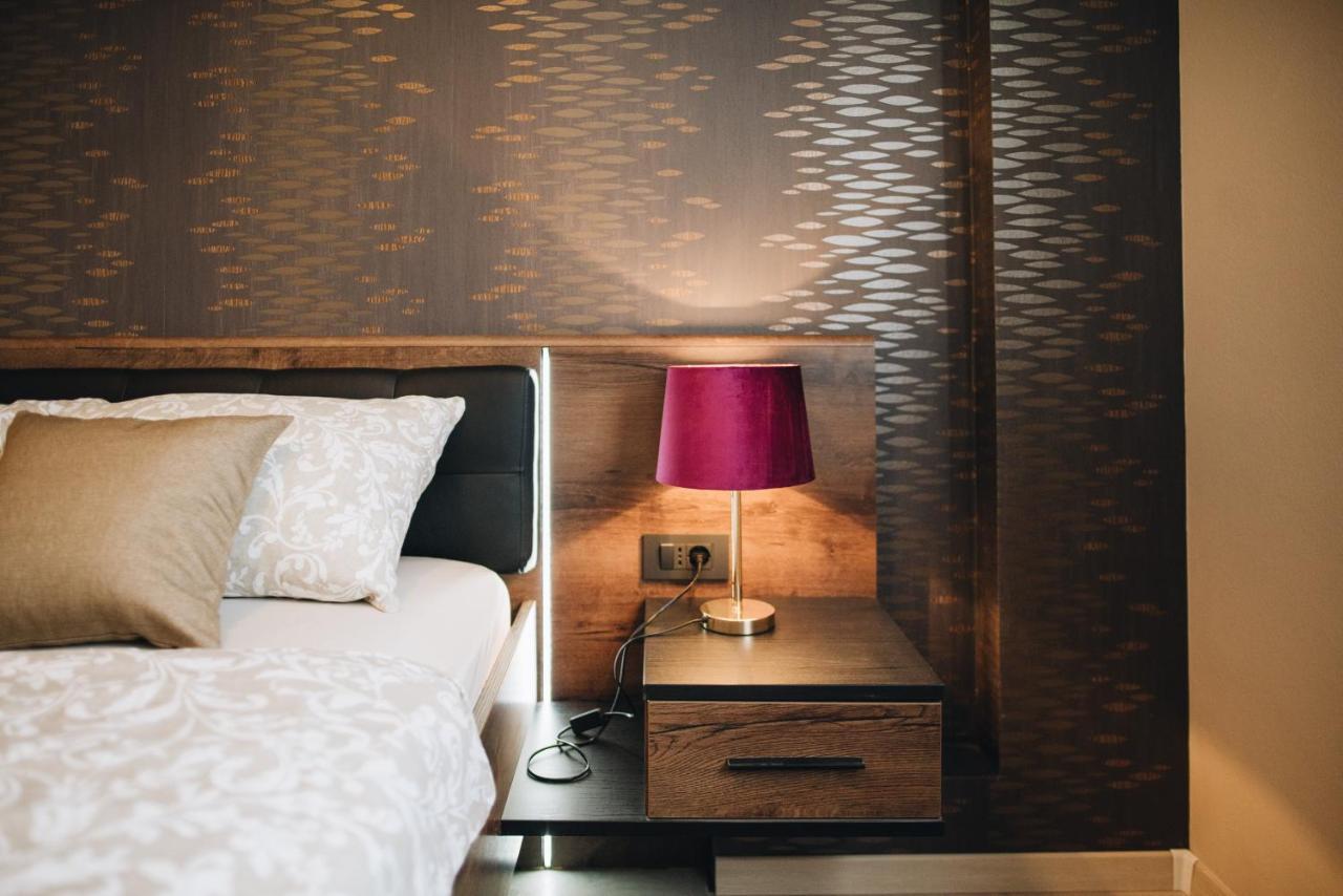 Stay In The Very Heart Of Porec - 50M To The Beach Zewnętrze zdjęcie