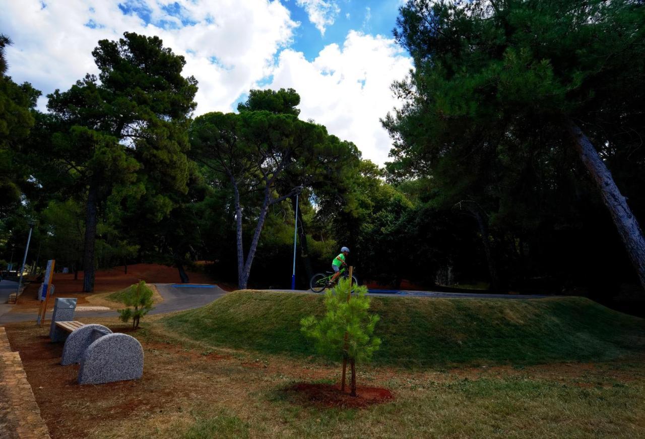 Stay In The Very Heart Of Porec - 50M To The Beach Zewnętrze zdjęcie