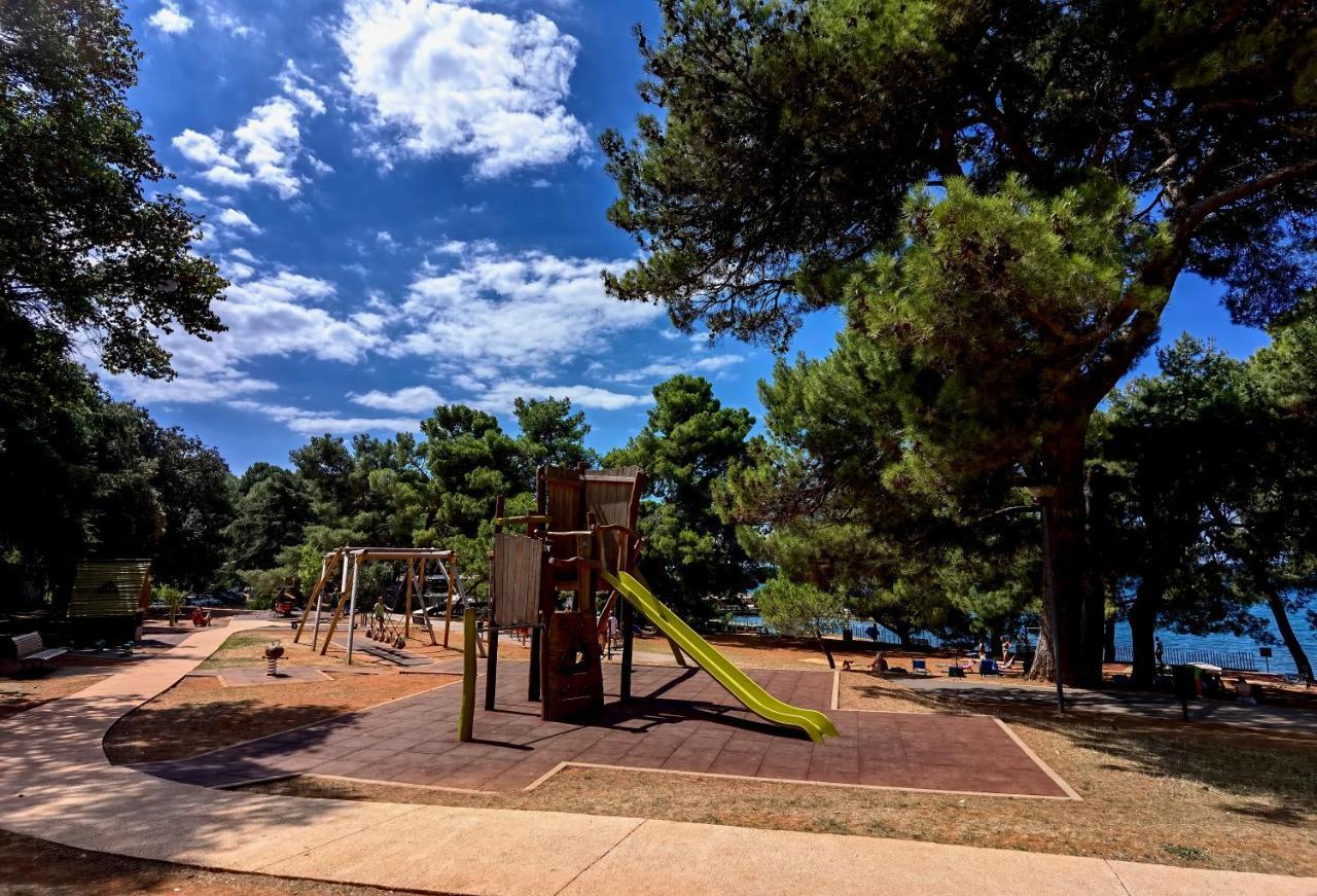 Stay In The Very Heart Of Porec - 50M To The Beach Zewnętrze zdjęcie