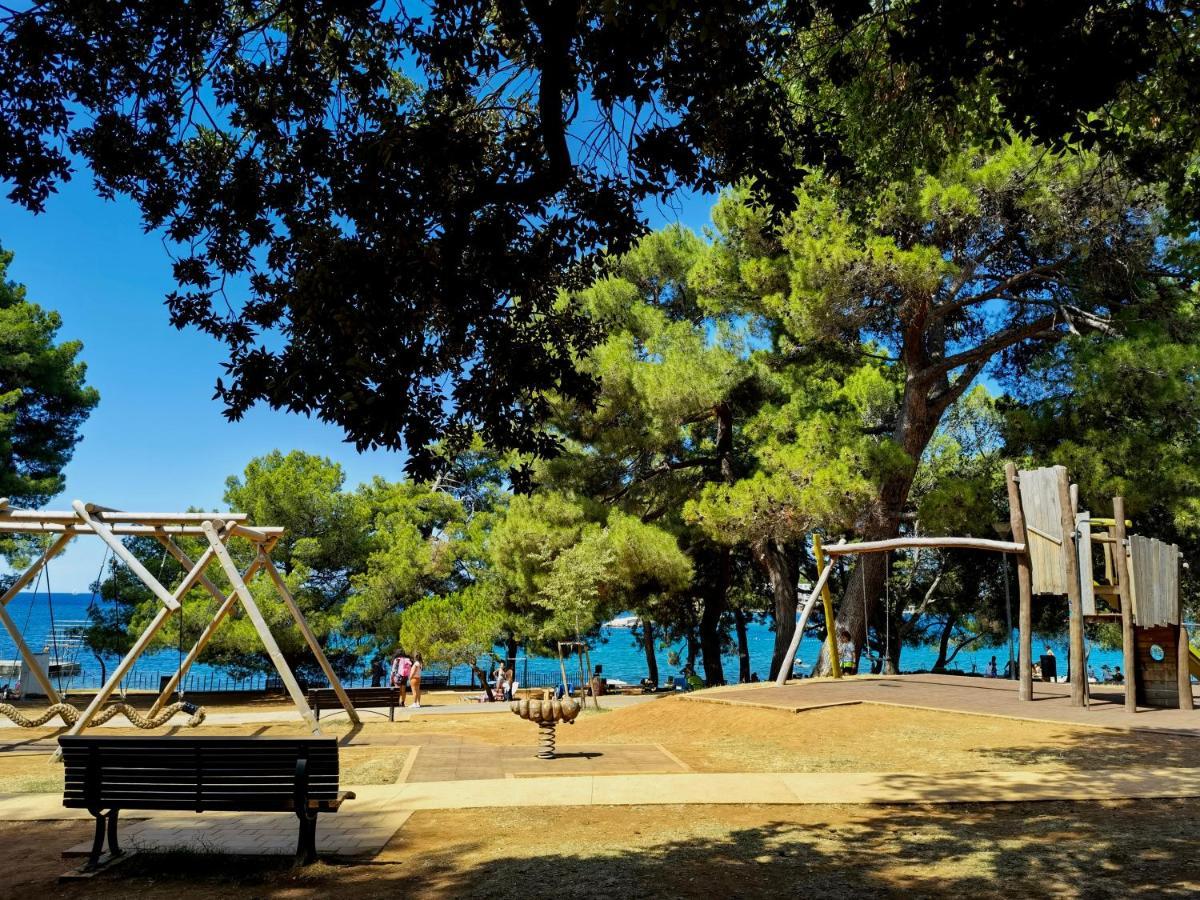 Stay In The Very Heart Of Porec - 50M To The Beach Zewnętrze zdjęcie